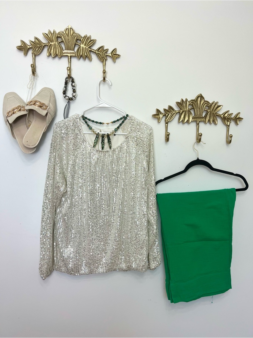 Sequin Long-Sleeve Top in Silver Xl ptp 24” l 27.5”
